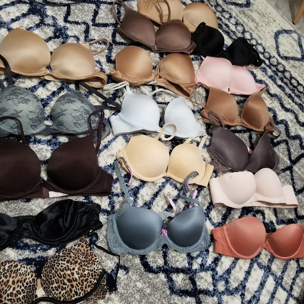 Victoria Secret Bras 32b